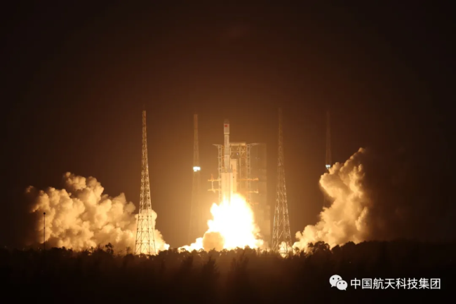 我国现役最高火箭长七A发射成功！一箭双星