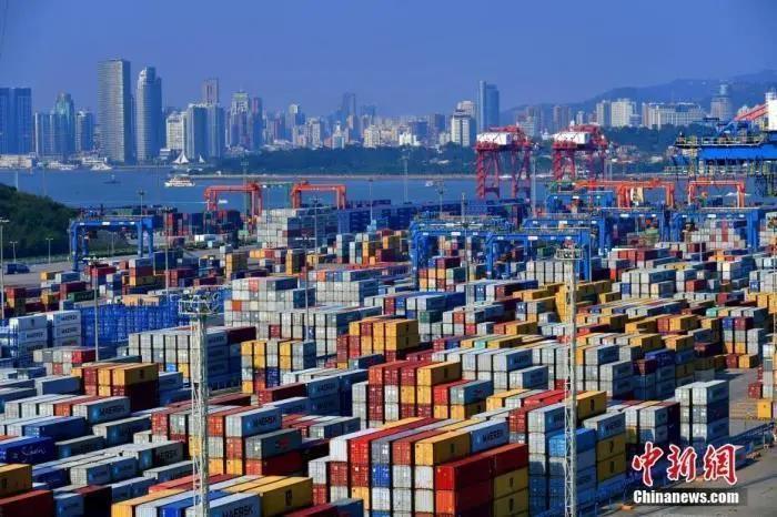 资料图为厦门港海沧集装箱码头。<a target='_blank' data-cke-saved-href='/' href='/'>中新社</a>记者 王东明 摄
资料图为厦门港海沧集装箱码头。<a target='_blank' data-cke-saved-href='/' href='/'>中新社</a>记者 王东明 摄