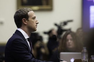 扎克伯格:如果美国不创新,金融领导地位难保